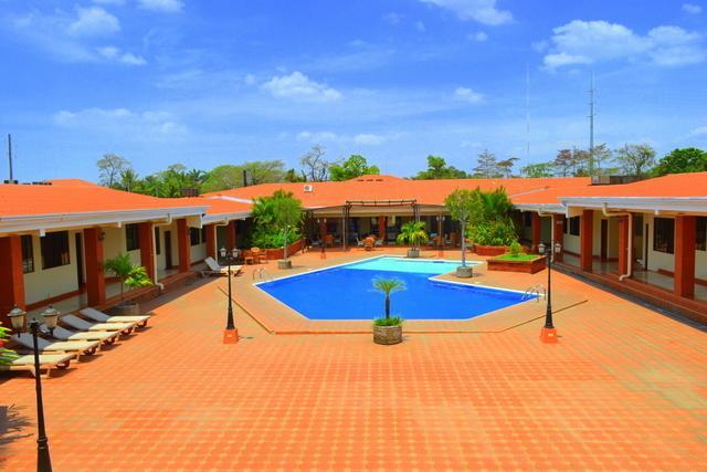 Farallones Hotel Chinandega Extérieur photo
