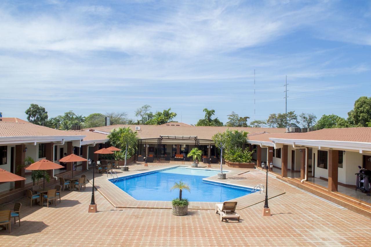 Farallones Hotel Chinandega Extérieur photo