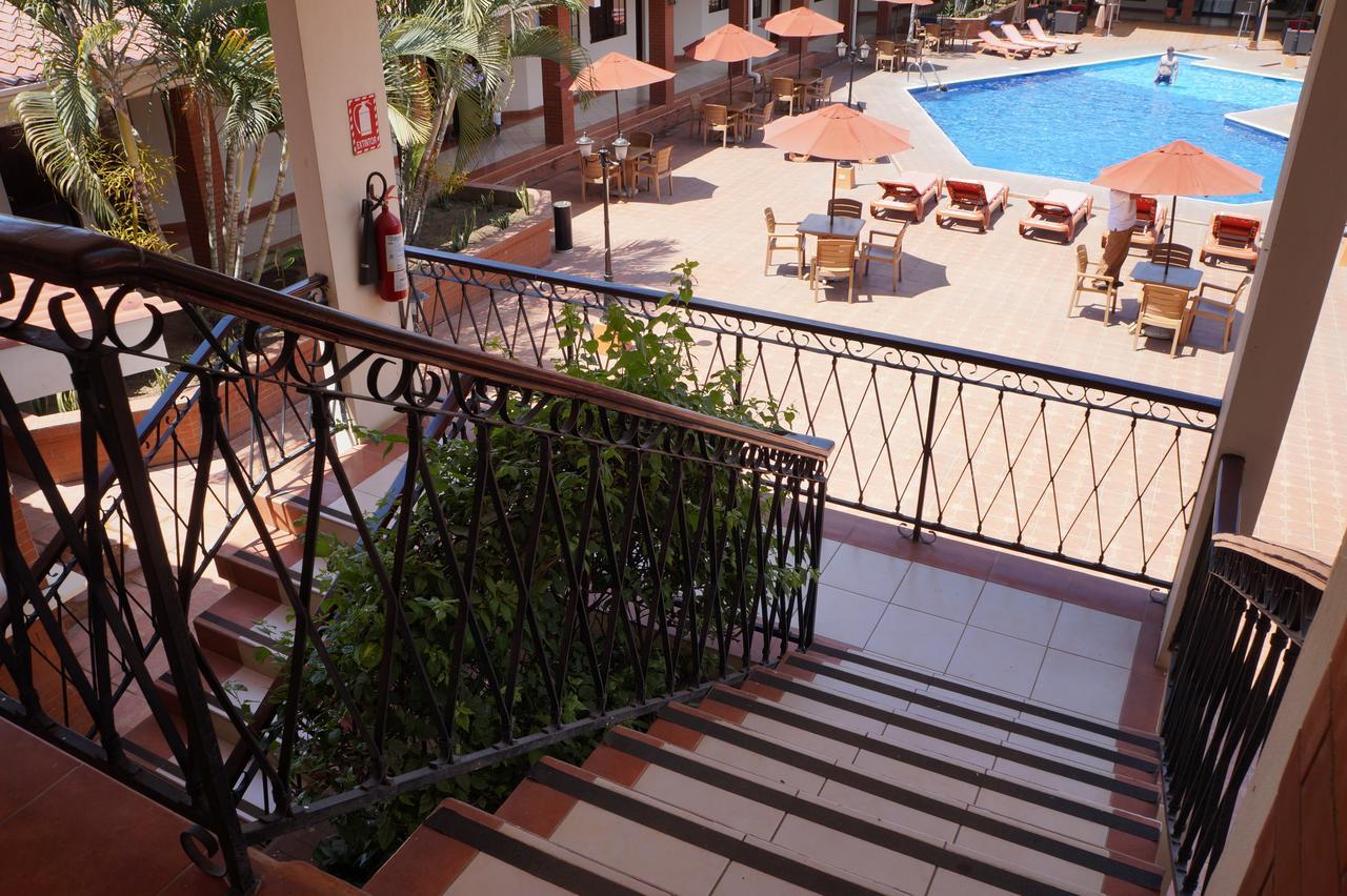 Farallones Hotel Chinandega Extérieur photo