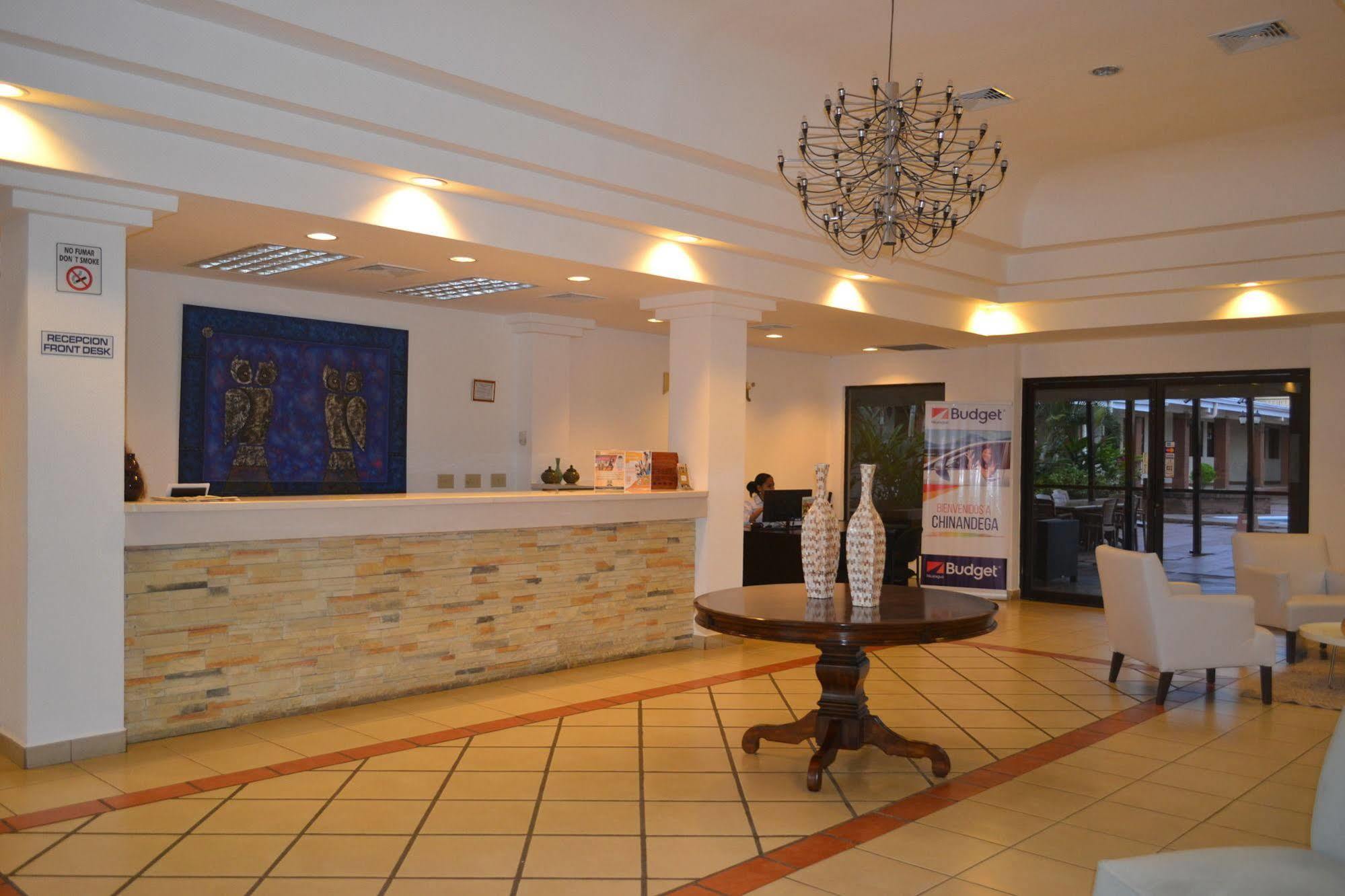 Farallones Hotel Chinandega Extérieur photo