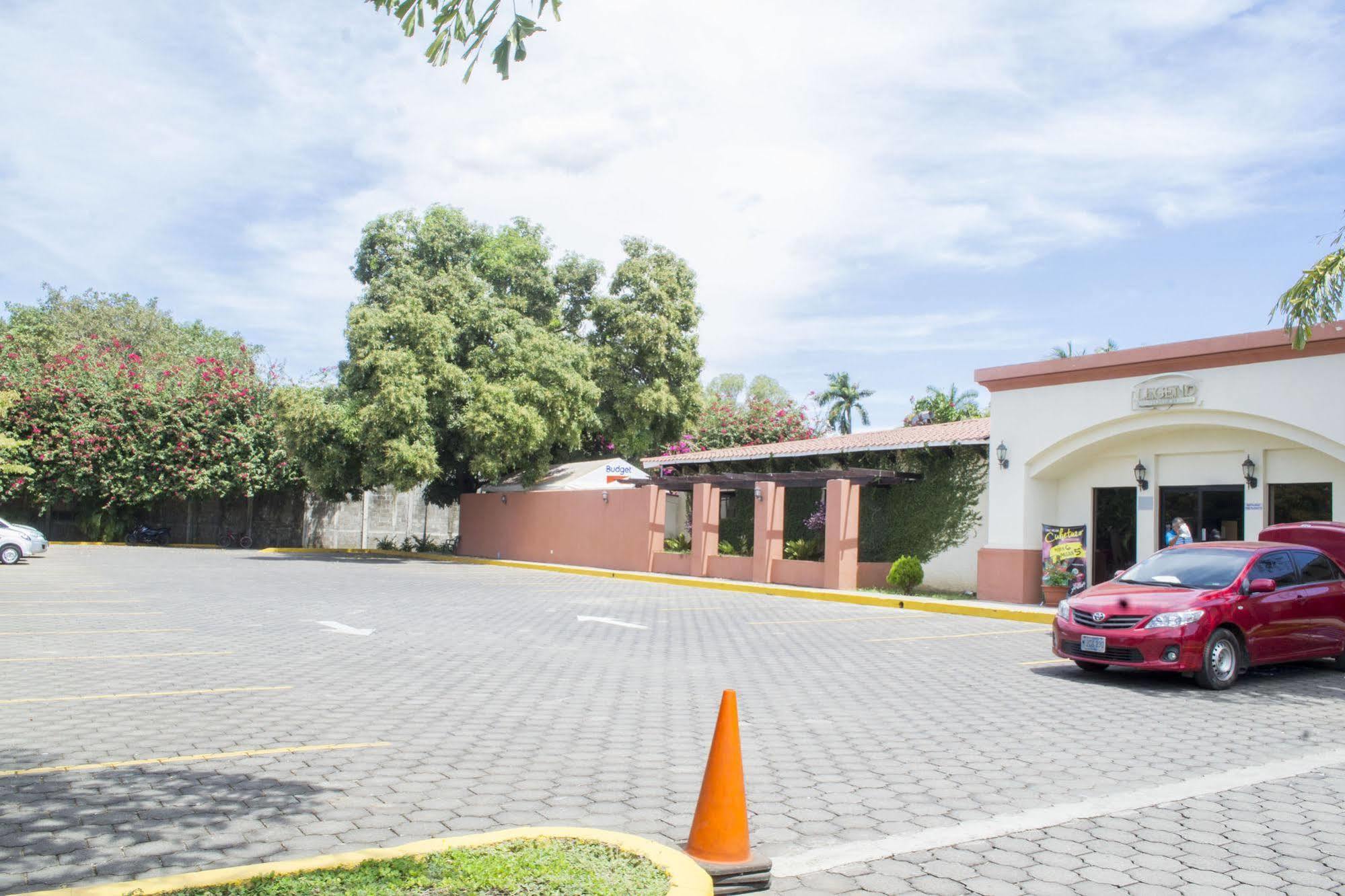 Farallones Hotel Chinandega Extérieur photo